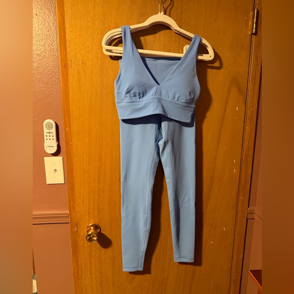 Lululemon blue set